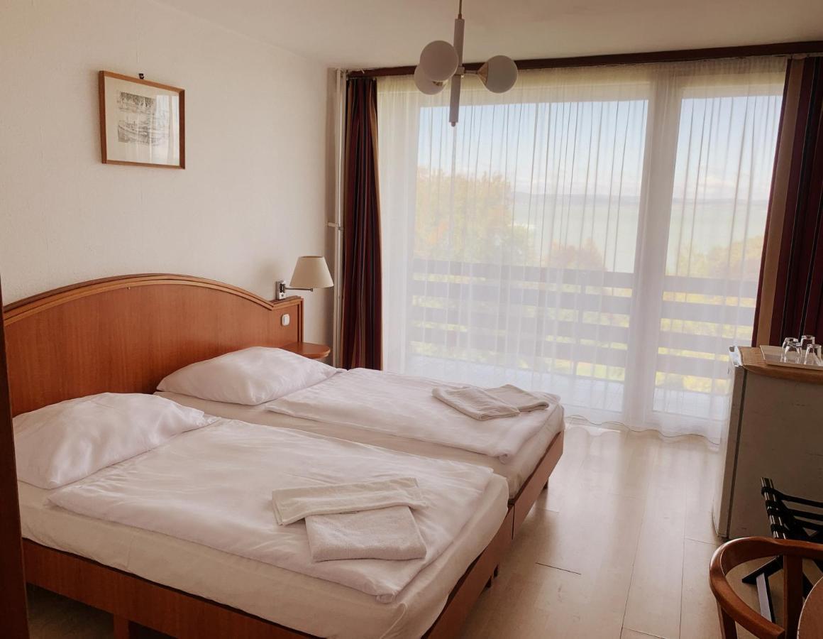 Riviera Park Hotel Balatonföldvár Eksteriør billede